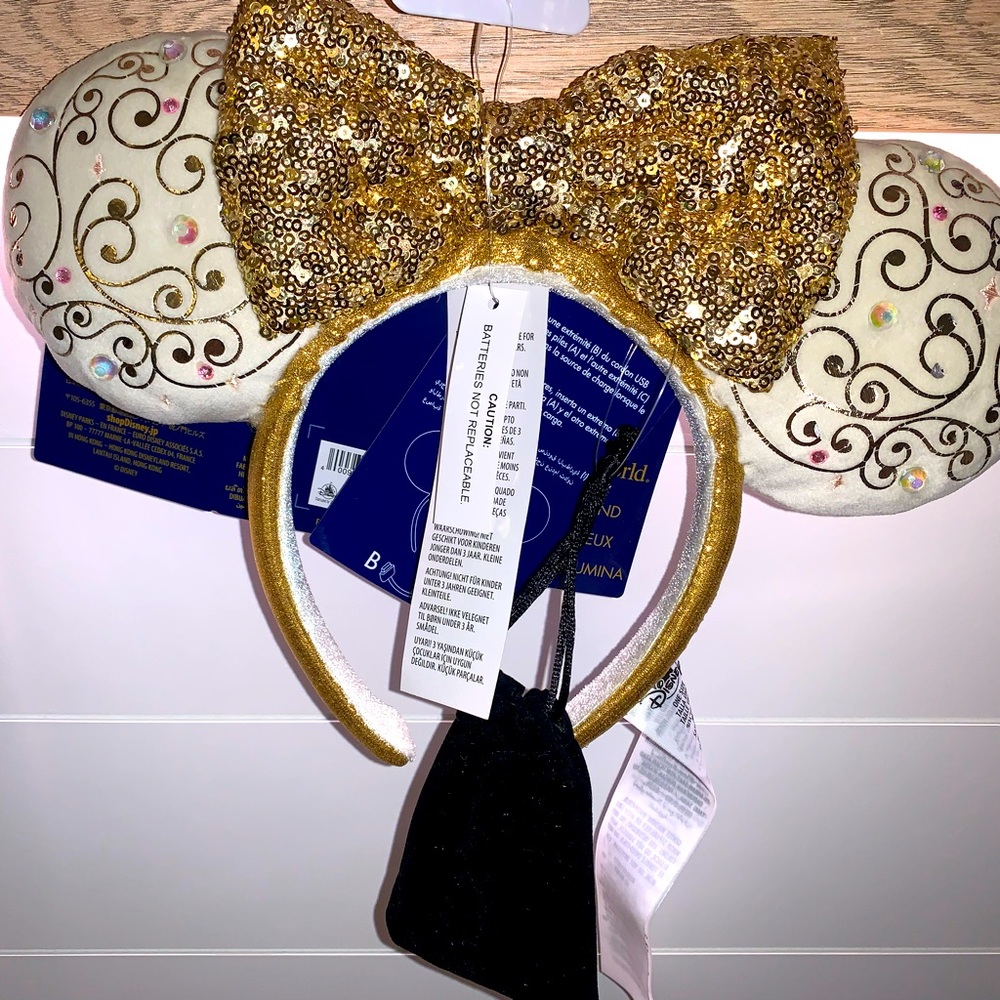 EXCLUSIVE Disney 50th light up anniversary ears